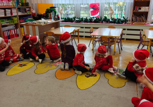 Mikołajkowe warsztaty robienia pizzy w grupie II i spotkanie ze Świętym Mikołajem