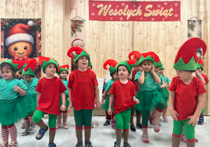 Magia Świąt zaczyna się tam, gdzie tworzy się coś razem … Mikołajki i rodzinne warsztaty dekorowania pierników w grupie X