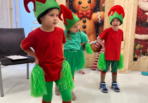 Magia Świąt zaczyna się tam, gdzie tworzy się coś razem … Mikołajki i rodzinne warsztaty dekorowania pierników w grupie X