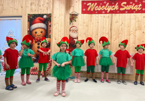 Magia Świąt zaczyna się tam, gdzie tworzy się coś razem … Mikołajki i rodzinne warsztaty dekorowania pierników w grupie X