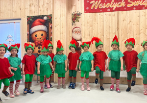 Magia Świąt zaczyna się tam, gdzie tworzy się coś razem … Mikołajki i rodzinne warsztaty dekorowania pierników w grupie X