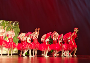 "Bella i Bestia” – jubileuszowy spektakl Studia Tańca Rytmix i występ Oliwki i Zuzi