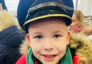 Przedszkolaki listy piszą…do Mikołaja- czyli świąteczna wycieczka na pocztę w ramach preorientacji zawodowej w gr. XI i XII