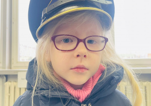 Przedszkolaki listy piszą…do Mikołaja- czyli świąteczna wycieczka na pocztę w ramach preorientacji zawodowej w gr. XI i XII