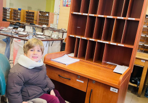 Przedszkolaki listy piszą…do Mikołaja- czyli świąteczna wycieczka na pocztę w ramach preorientacji zawodowej w gr. XI i XII