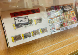 Przedszkolaki listy piszą…do Mikołaja- czyli świąteczna wycieczka na pocztę w ramach preorientacji zawodowej w gr. XI i XII