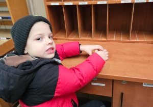 Przedszkolaki listy piszą…do Mikołaja- czyli świąteczna wycieczka na pocztę w ramach preorientacji zawodowej w gr. XI i XII