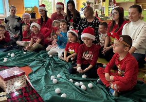 Lekcja ciszy i kreatywne warsztaty w gr. III