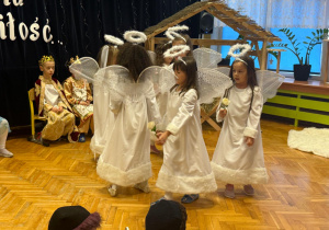 „Lulajże Jezuniu” - jasełka bożonarodzeniowe w grupa V