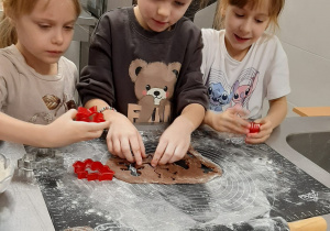 Warsztaty Pieczenia Pierników w Zespole Szkół im. Mikołaja Kopernika w Koninie - grupa V