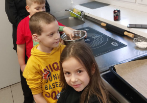 Warsztaty Pieczenia Pierników w Zespole Szkół im. Mikołaja Kopernika w Koninie - grupa V