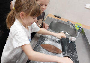 Warsztaty Pieczenia Pierników w Zespole Szkół im. Mikołaja Kopernika w Koninie - grupa V