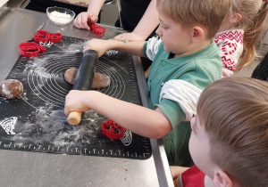 Warsztaty Pieczenia Pierników w Zespole Szkół im. Mikołaja Kopernika w Koninie - grupa V