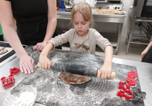 Warsztaty Pieczenia Pierników w Zespole Szkół im. Mikołaja Kopernika w Koninie - grupa V