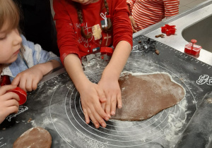 Warsztaty Pieczenia Pierników w Zespole Szkół im. Mikołaja Kopernika w Koninie - grupa V