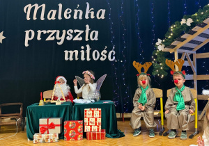 „Choinka w Aniołkowie”- spotkanie świąteczne w grupie II