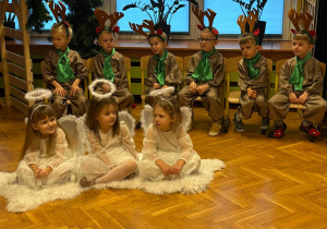 „Choinka w Aniołkowie”- spotkanie świąteczne w grupie II