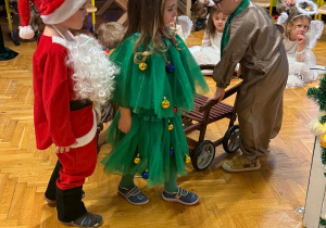 „Choinka w Aniołkowie”- spotkanie świąteczne w grupie II