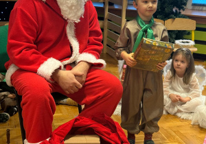 „Choinka w Aniołkowie”- spotkanie świąteczne w grupie II