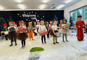 "Świąteczne zamieszanie" - uroczystość choinkowa w gr. XI