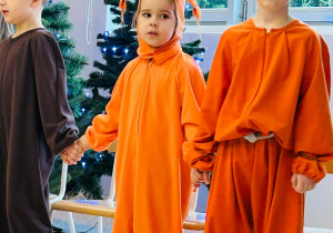 "Świąteczne zamieszanie" - uroczystość choinkowa w gr. XI