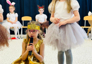 "Świąteczne zamieszanie" - uroczystość choinkowa w gr. XI