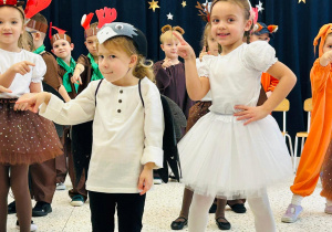 "Świąteczne zamieszanie" - uroczystość choinkowa w gr. XI