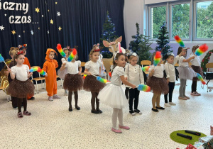 "Świąteczne zamieszanie" - uroczystość choinkowa w gr. XI