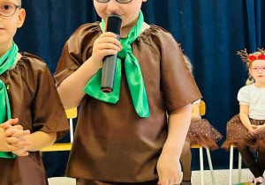 "Świąteczne zamieszanie" - uroczystość choinkowa w gr. XI