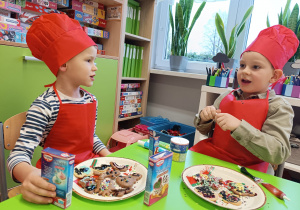 "Święta tuż, tuż..."- czyli wspólne piernikowanie w grupie XII