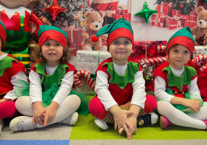 „Choinka Krasnoludków..." - Uroczystość Choinkowa w grupie IX