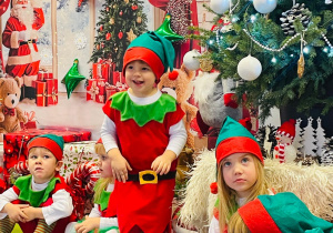 „Choinka Krasnoludków..." - Uroczystość Choinkowa w grupie IX