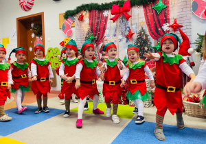 „Choinka Krasnoludków..." - Uroczystość Choinkowa w grupie IX
