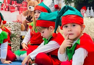 „Choinka Krasnoludków..." - Uroczystość Choinkowa w grupie IX