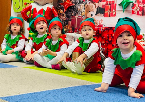 „Choinka Krasnoludków..." - Uroczystość Choinkowa w grupie IX