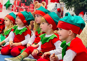 „Choinka Krasnoludków..." - Uroczystość Choinkowa w grupie IX