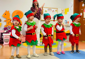 „Choinka Krasnoludków..." - Uroczystość Choinkowa w grupie IX