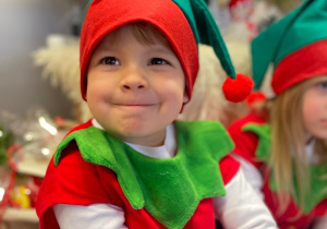 „Choinka Krasnoludków..." - Uroczystość Choinkowa w grupie IX