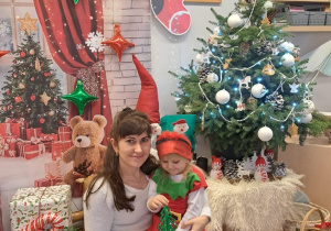 „Choinka Krasnoludków..." - Uroczystość Choinkowa w grupie IX