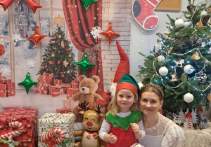 „Choinka Krasnoludków..." - Uroczystość Choinkowa w grupie IX