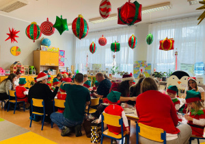 „Choinka Krasnoludków..." - Uroczystość Choinkowa w grupie IX