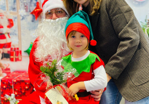 „Choinka Krasnoludków..." - Uroczystość Choinkowa w grupie IX