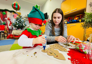 „Choinka Krasnoludków..." - Uroczystość Choinkowa w grupie IX