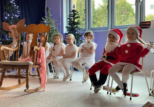 „Gwiazdkowy prezent” – uroczystość bożonarodzeniowa w gr. XII