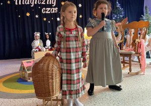 „Gwiazdkowy prezent” – uroczystość bożonarodzeniowa w gr. XII