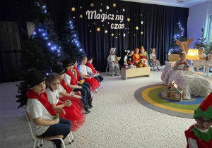 „Gwiazdkowy prezent” – uroczystość bożonarodzeniowa w gr. XII