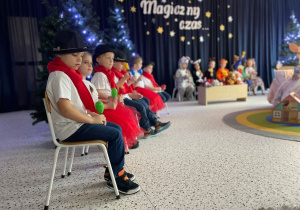 „Gwiazdkowy prezent” – uroczystość bożonarodzeniowa w gr. XII