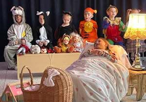 „Gwiazdkowy prezent” – uroczystość bożonarodzeniowa w gr. XII