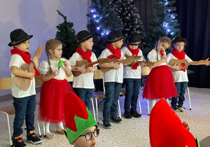 „Gwiazdkowy prezent” – uroczystość bożonarodzeniowa w gr. XII