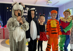 „Gwiazdkowy prezent” – uroczystość bożonarodzeniowa w gr. XII